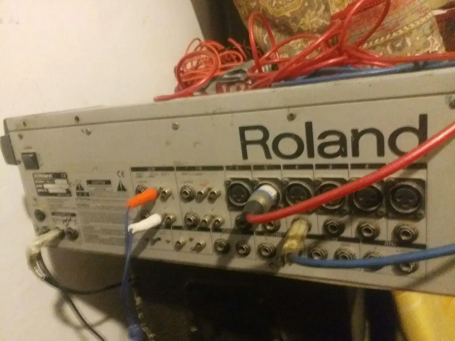 پاور میکسر roland 410|آلات موسیقی|ارومیه, |دیوار