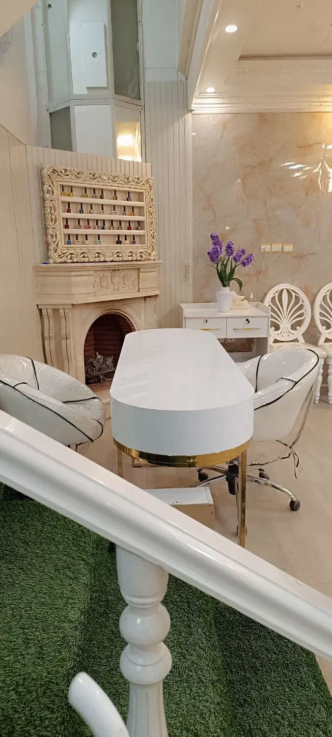 اجاره لاین ناخن با بهترین شرایط|خدمات آرایشگری و زیبایی|شاهینشهر, عطار|دیوار