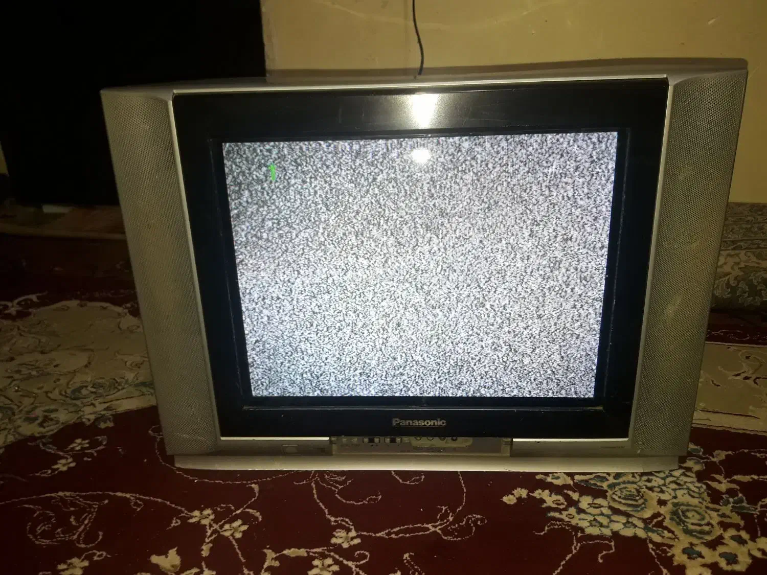 فروش یک عدد تلوزیون پاناسونیک قدیمی جنس خوب|تلویزیون و پروژکتور|مسجد سلیمان, |دیوار
