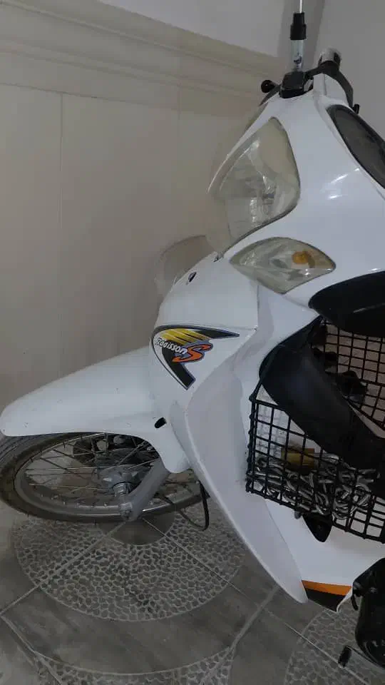 موتور ویو|موتورسیکلت|نیشابور, بلوار گلها|دیوار