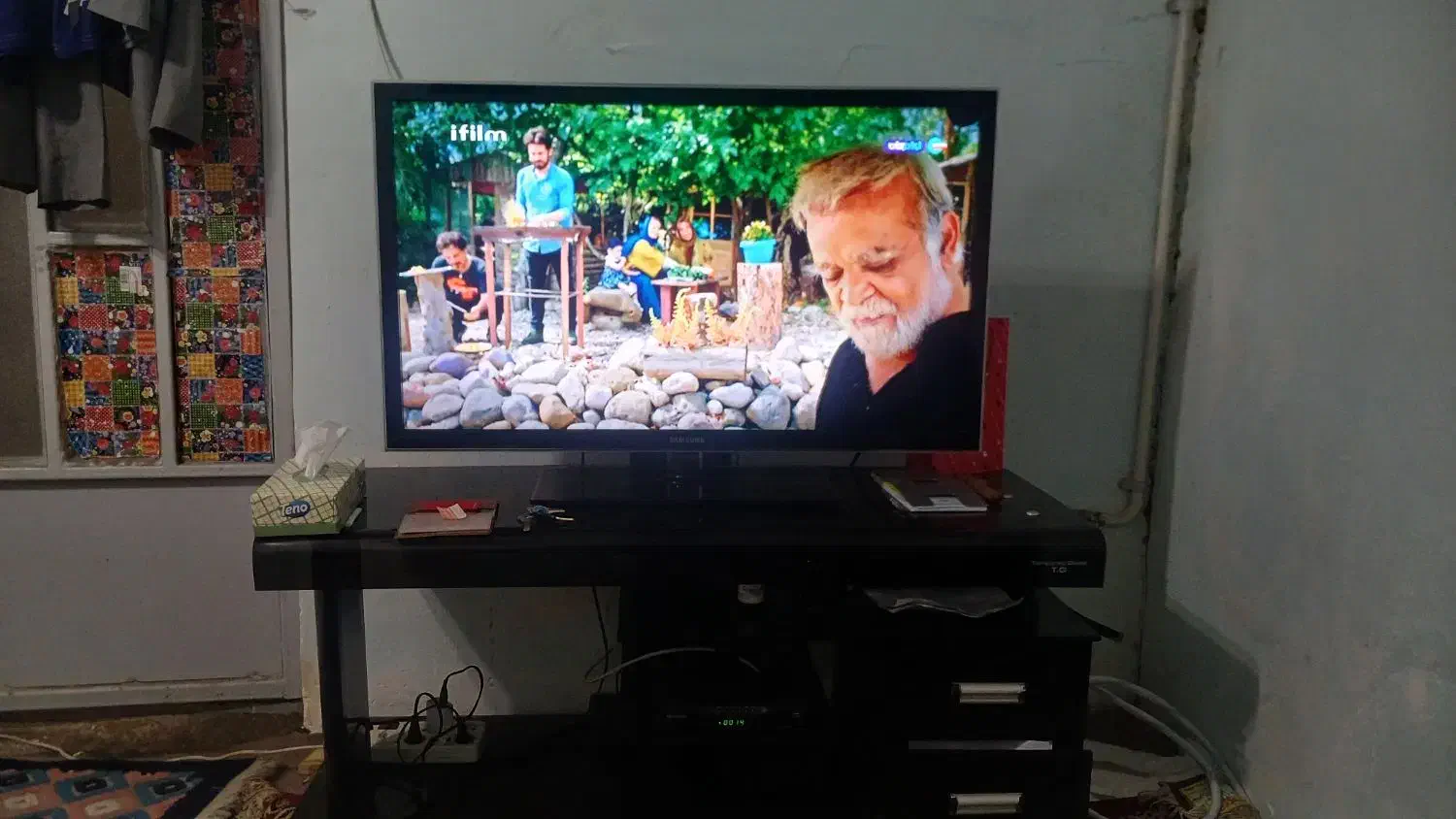 سامسونگ ال سی ۴۳ اینچ تمیز|تلویزیون و پروژکتور|اهواز, منبع اب|دیوار