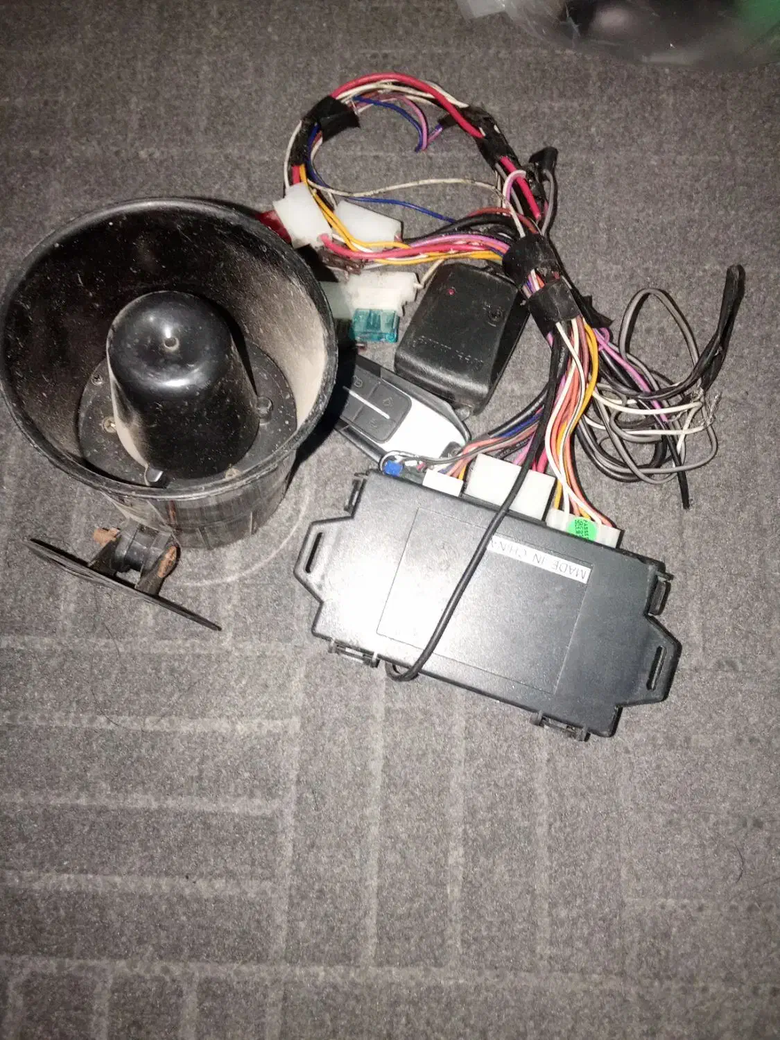 دزدگیر ماشین سالم|صوتی و تصویری|پارس‌آباد, |دیوار