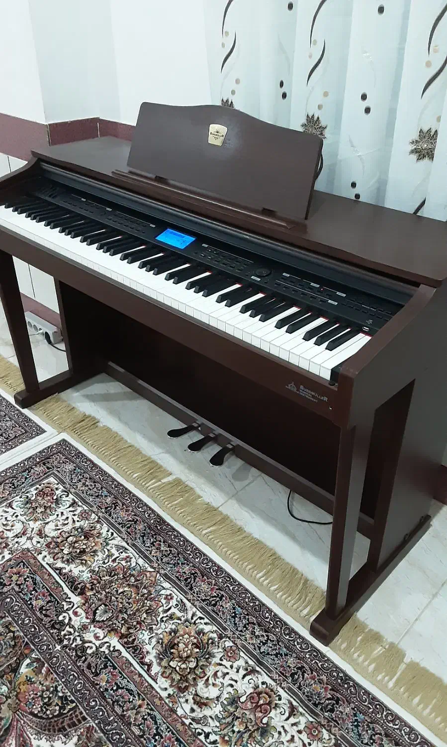 پیانو برگمولرbm240|پیانو، کیبورد، آکاردئون|گنبد کاووس, |دیوار