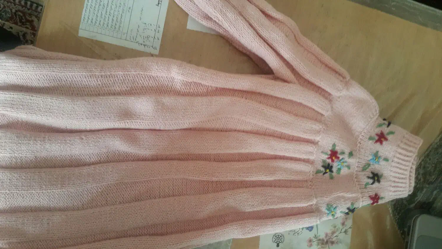 بلوز بافتنی. پتو بچه پیراهن پیش بند وکلاه|کفش و لباس بچه|ملایر, |دیوار