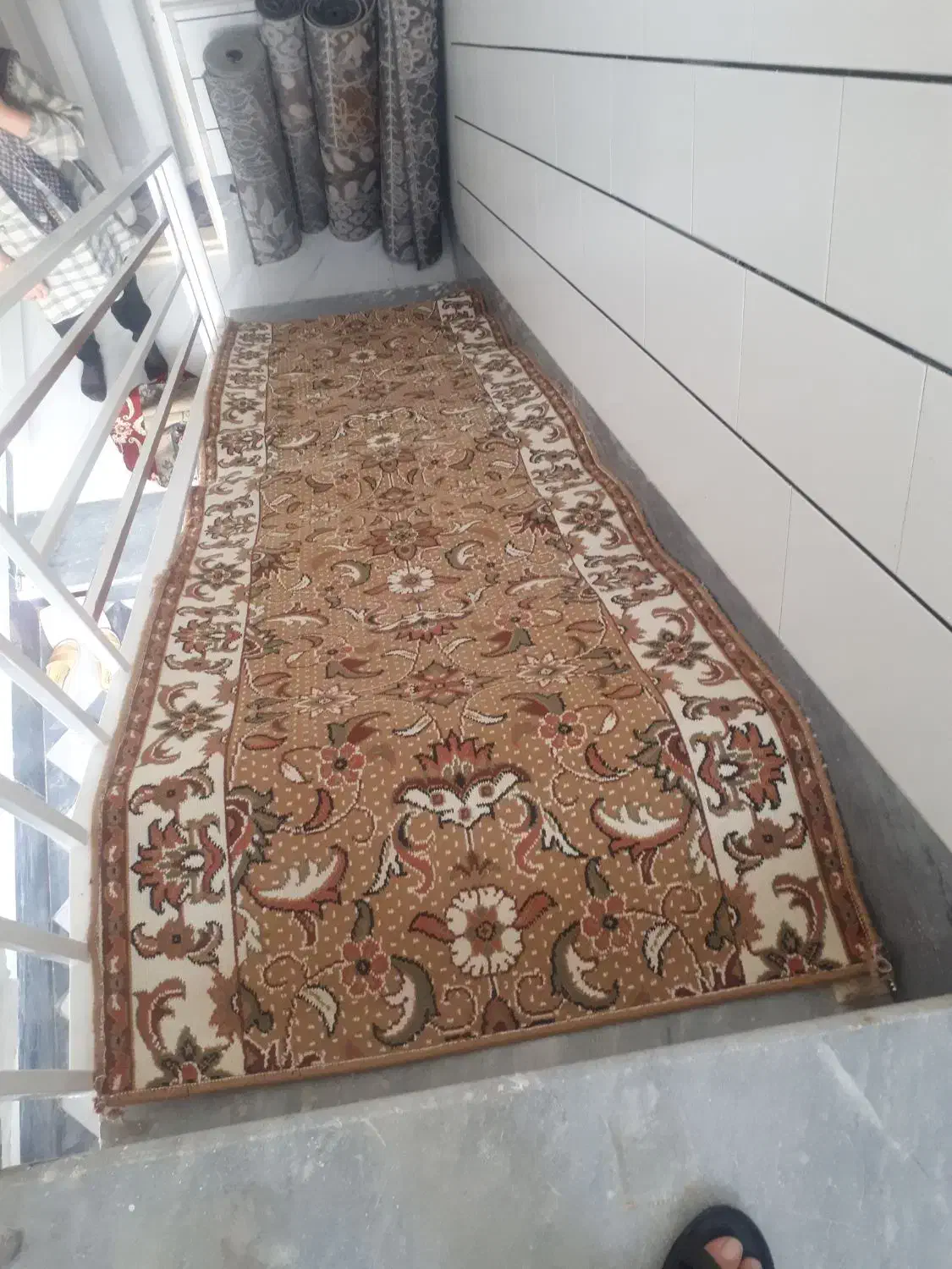 گیلم فرش راه پله سه طبقه کامل|فرش|ساوه, |دیوار