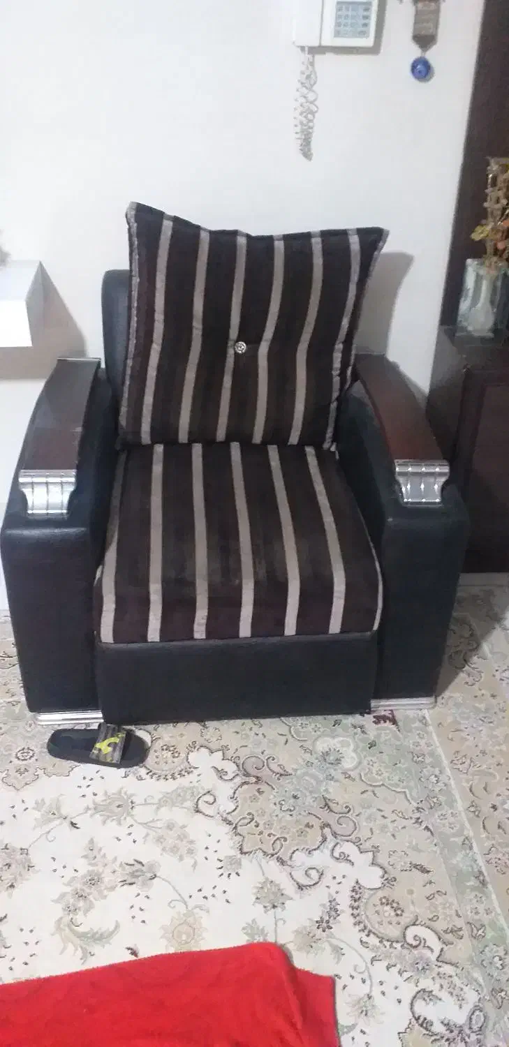 مبل ۷نفره سلطنتی و۶نفره راحتی|مبلمان خانگی و میز عسلی|فردیس, فرامرزیه|دیوار