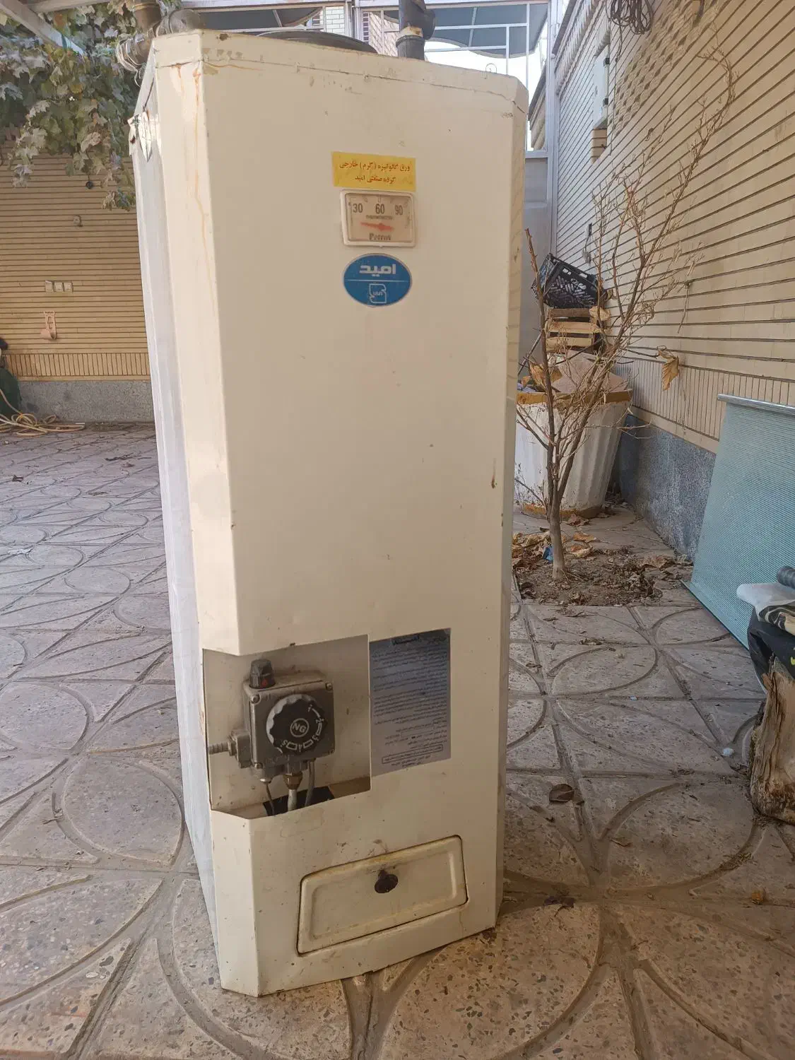 ابگرمکن مخزن دار دیواری امید|آبگرمکن، پکیج، شوفاژ|لنجان, |دیوار