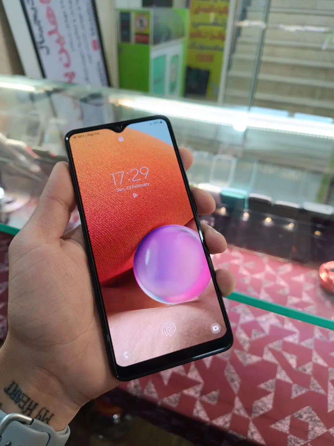 a32/12 در حد|موبایل|یزد, |دیوار