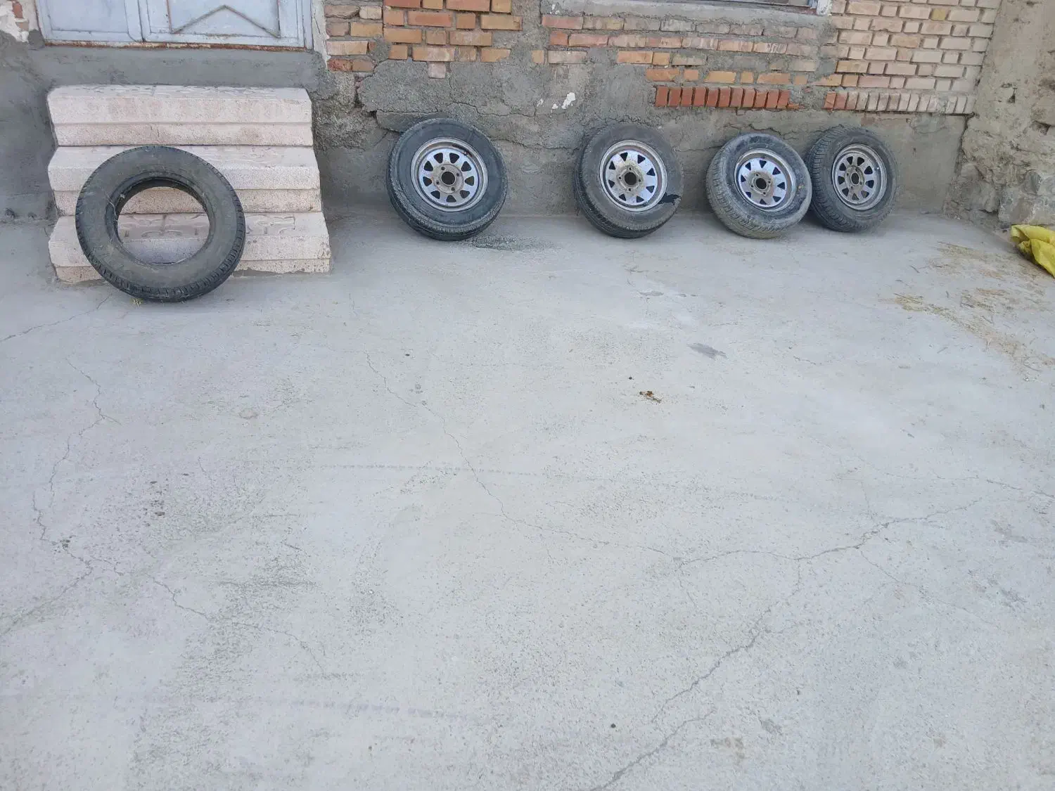 لاستیک|قطعات یدکی و لوازم جانبی|سلماس, |دیوار