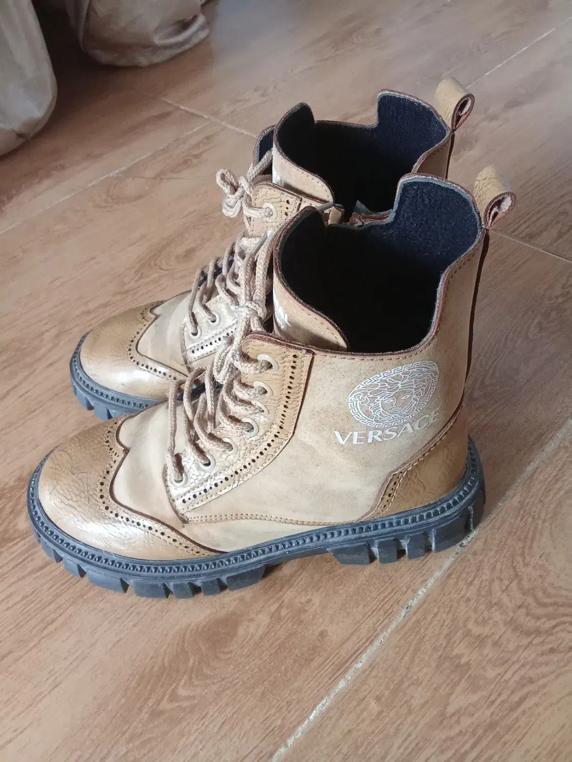 کفش ورساچه سایز ۳۶|کیف، کفش، کمربند|مریوان, |دیوار