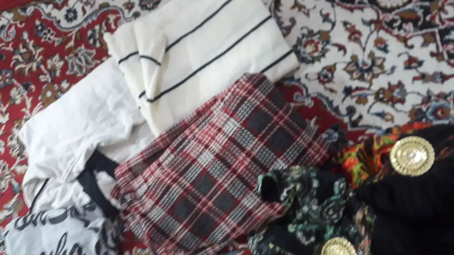 لباس|لباس|آبیک, |دیوار