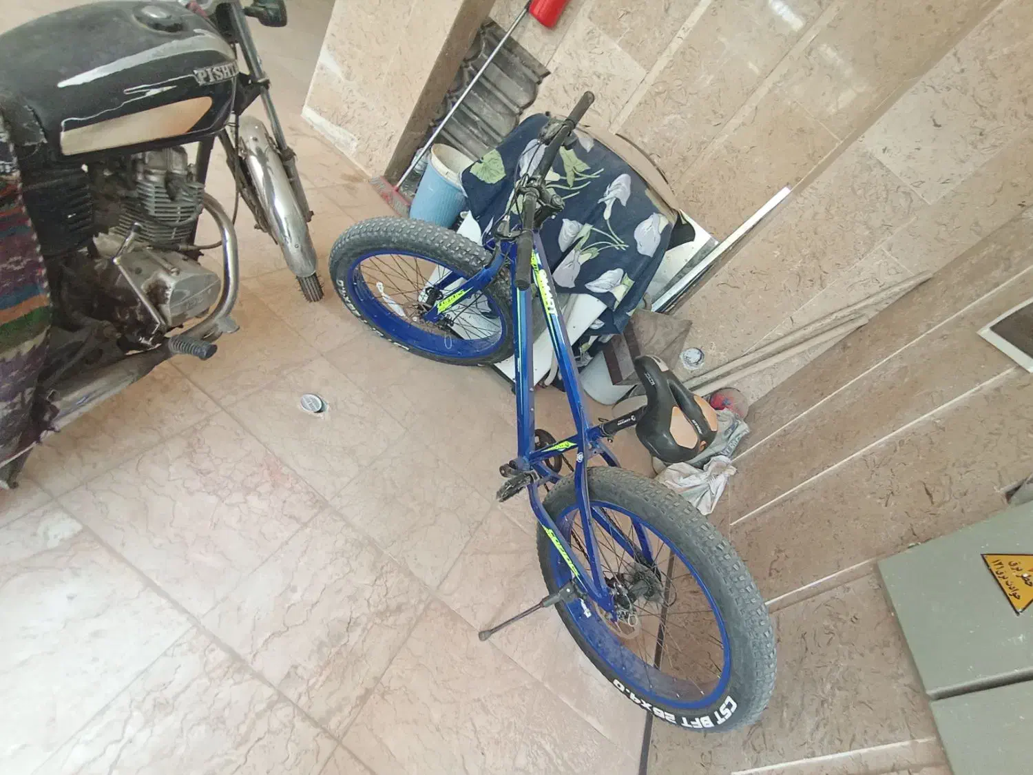 دوچرخه در حد نو لاستیک پهن|دوچرخه، اسکیت، اسکوتر|قم, شهرک سازمان آب|دیوار