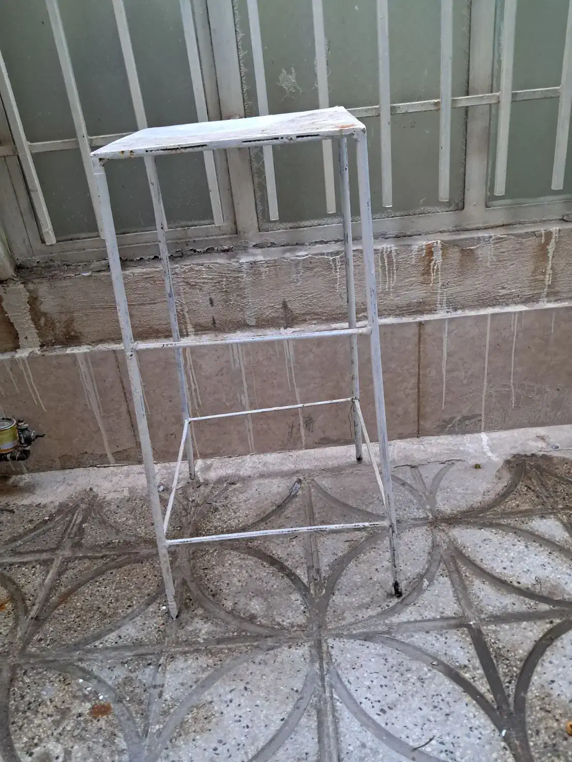 چهارپایه اهنی|صندلی و نیمکت|پاکدشت, پاکدشت (مامازند)|دیوار