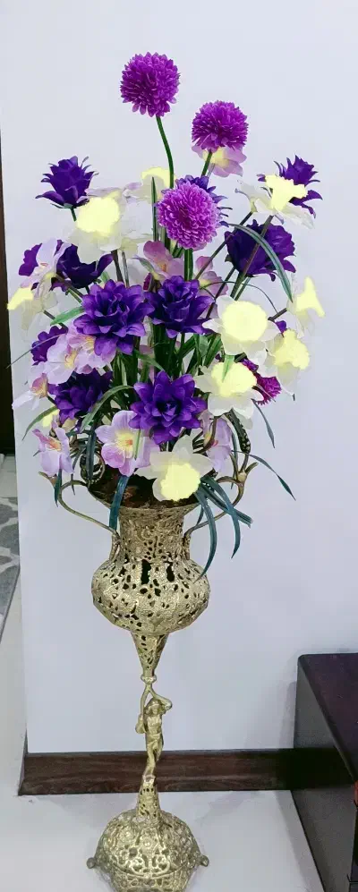 گلدان برنز|صنایع دستی و سایر لوازم تزئینی|تهران, خواجه نظام الملک|دیوار