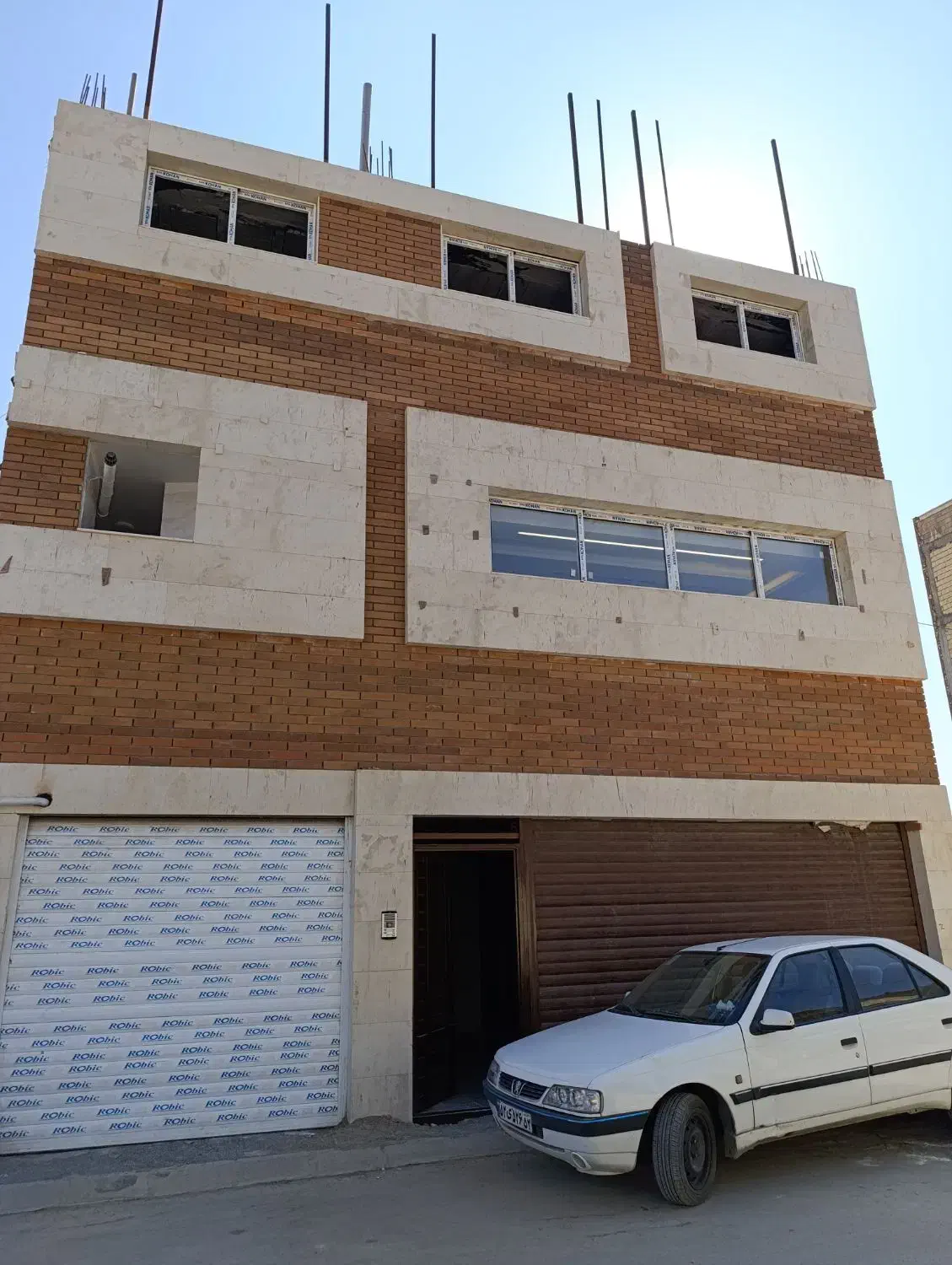 واحد اپارتمان 150آخر امام خمینی متری 32ولی 28میدم|فروش خانه و ویلا|خمینیشهر, |دیوار