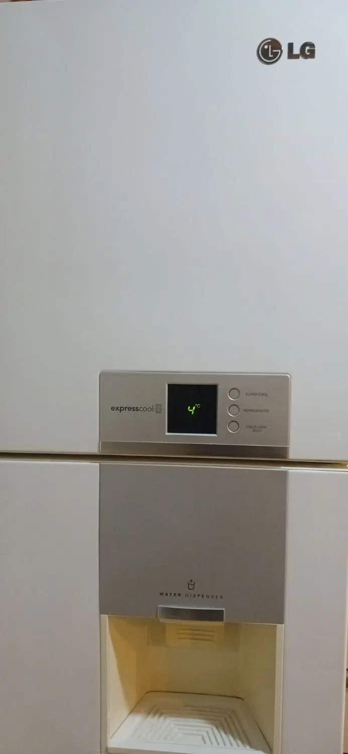 یخچال فریزر الجی اصل کره ۳۲ فوت مدل KF-8506YVS|یخچال و فریزر|رشت, بالاکویه|دیوار