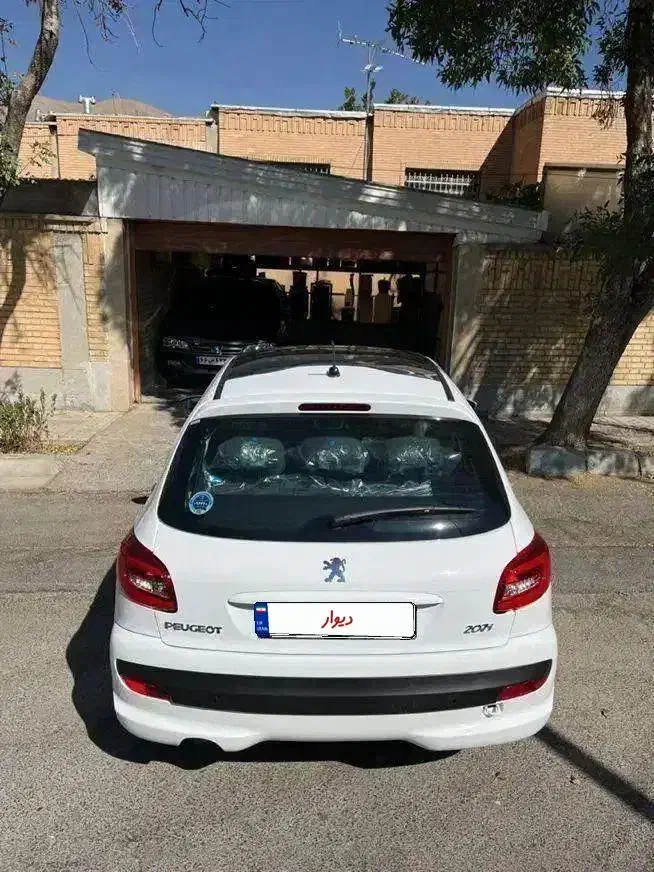 پژو 207i دندهای پانوراماتیوفایو پلاس|خودرو سواری و وانت|اراک, |دیوار