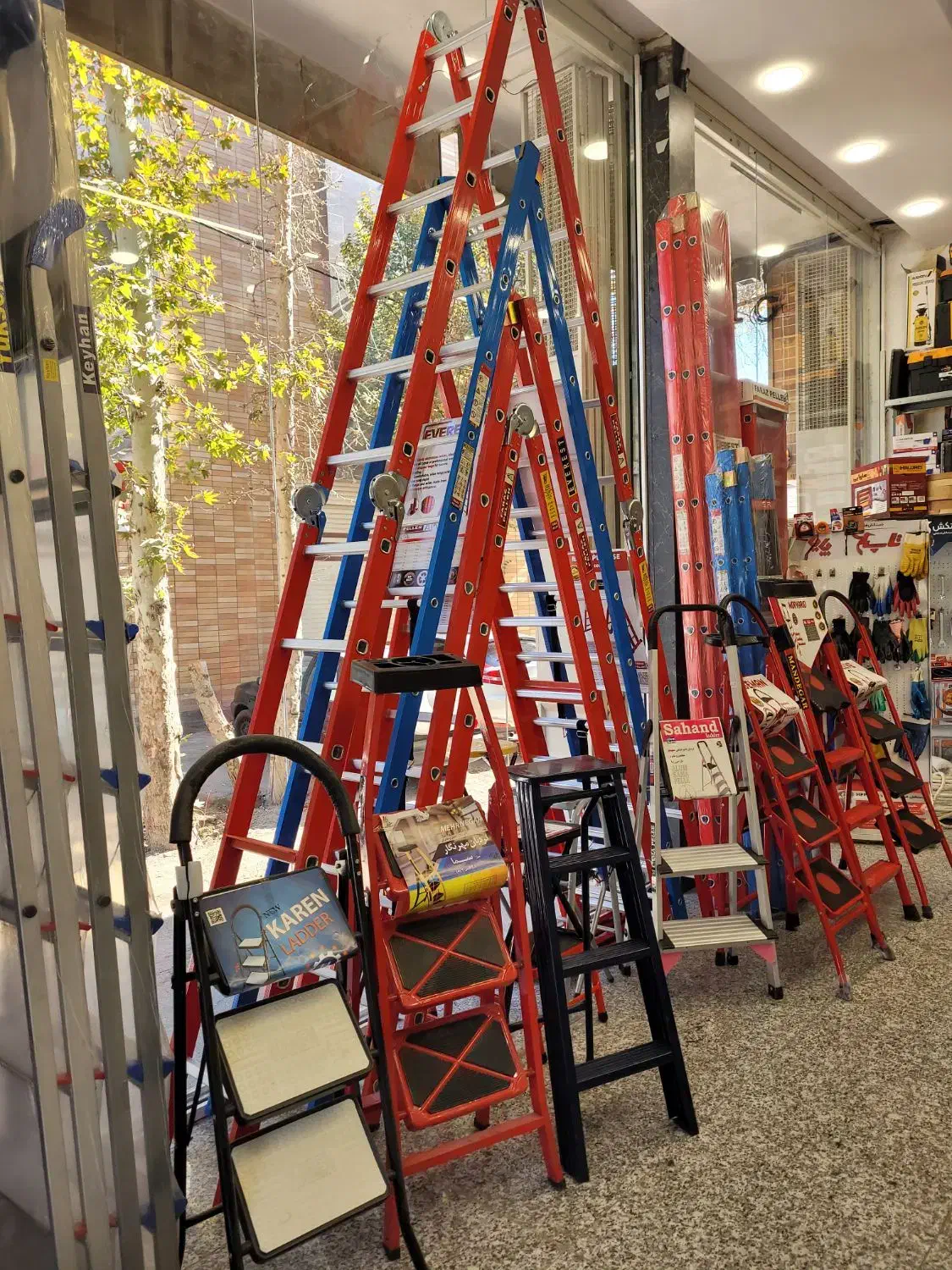 نمایندگی نردبان های فراز و ماندگار در اصفهان|ابزارآلات|اصفهان, مهدیه|دیوار