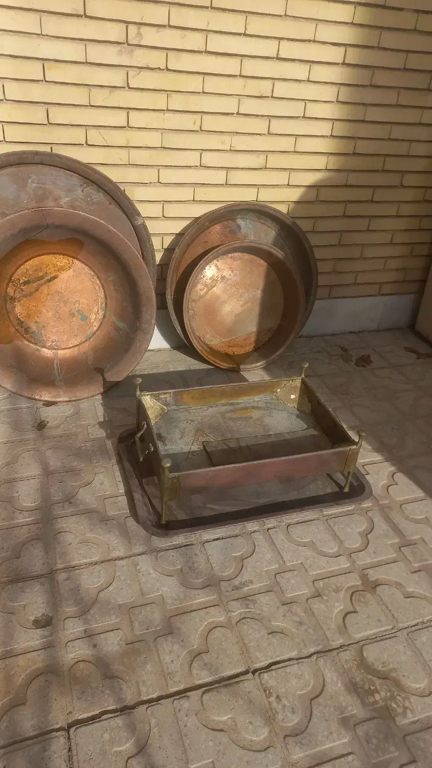 ظروف مسی عطیقه|ظروف پخت‌وپز|یزد, |دیوار