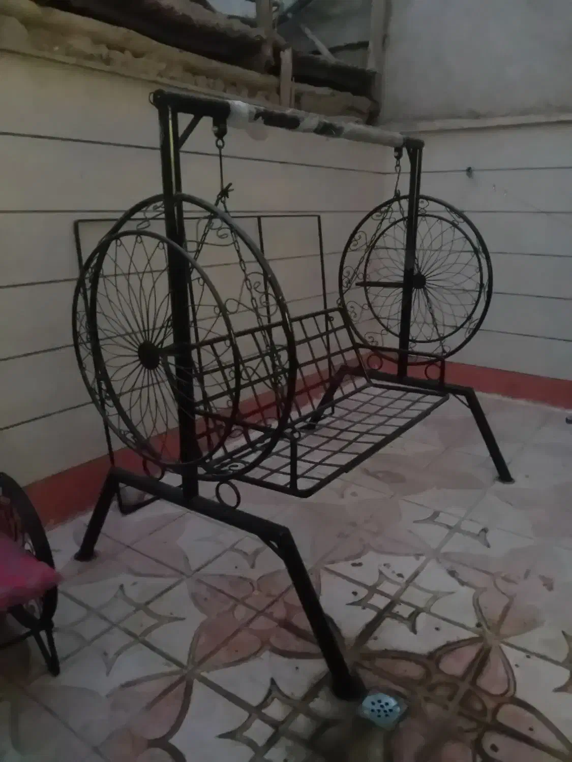 تاب باغی|صندلی و نیمکت|قزوین, |دیوار