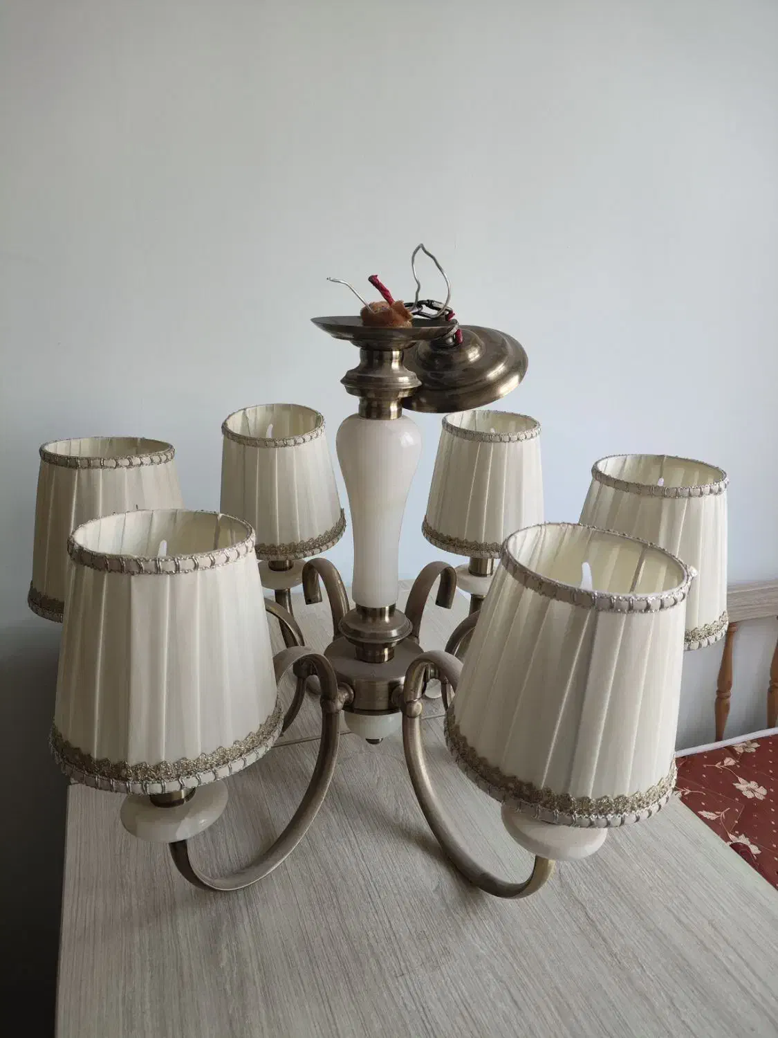 لوستر ۶ شعله|لوستر و چراغ آویز|شیراز, شهرک ولیعصر|دیوار