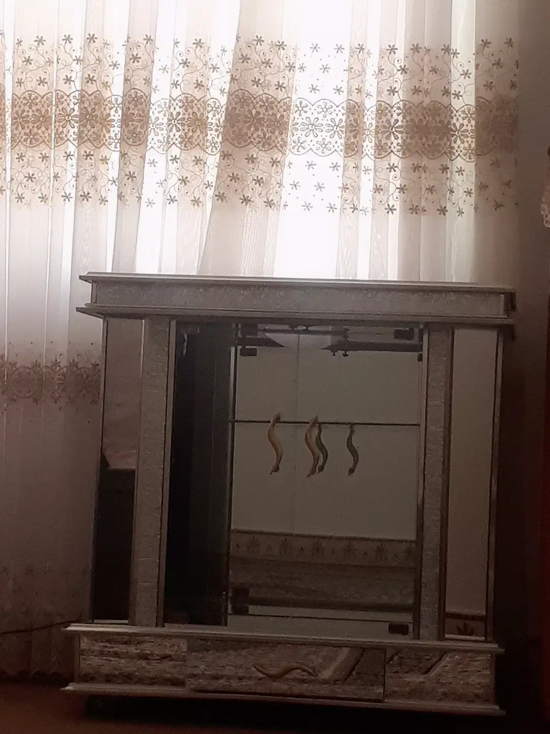 میزتلوزیون|بوفه، ویترین، کنسول|گیان, |دیوار