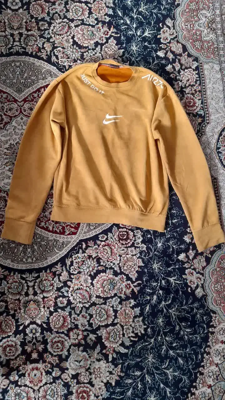 بلوز در حد نو و سالم و خوش رنگ|لباس|نوشهر, |دیوار