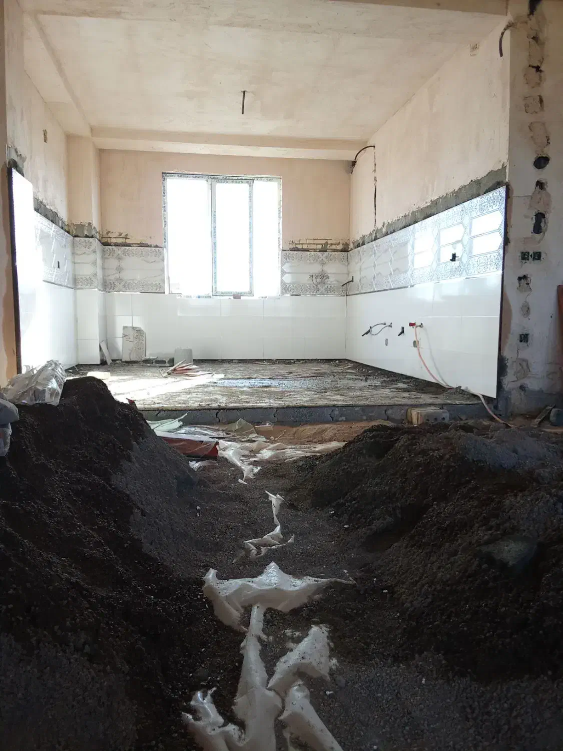 کاشی و سرامیک کاری|خدمات پیشه و مهارت|میاندوآب, |دیوار