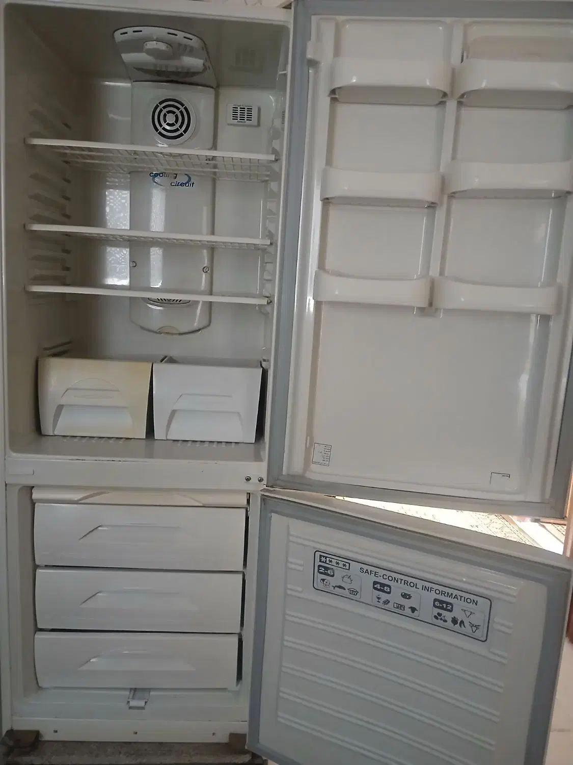 یخچال و فریزز|یخچال و فریزر|اصفهان, کوی شهید کشوری|دیوار