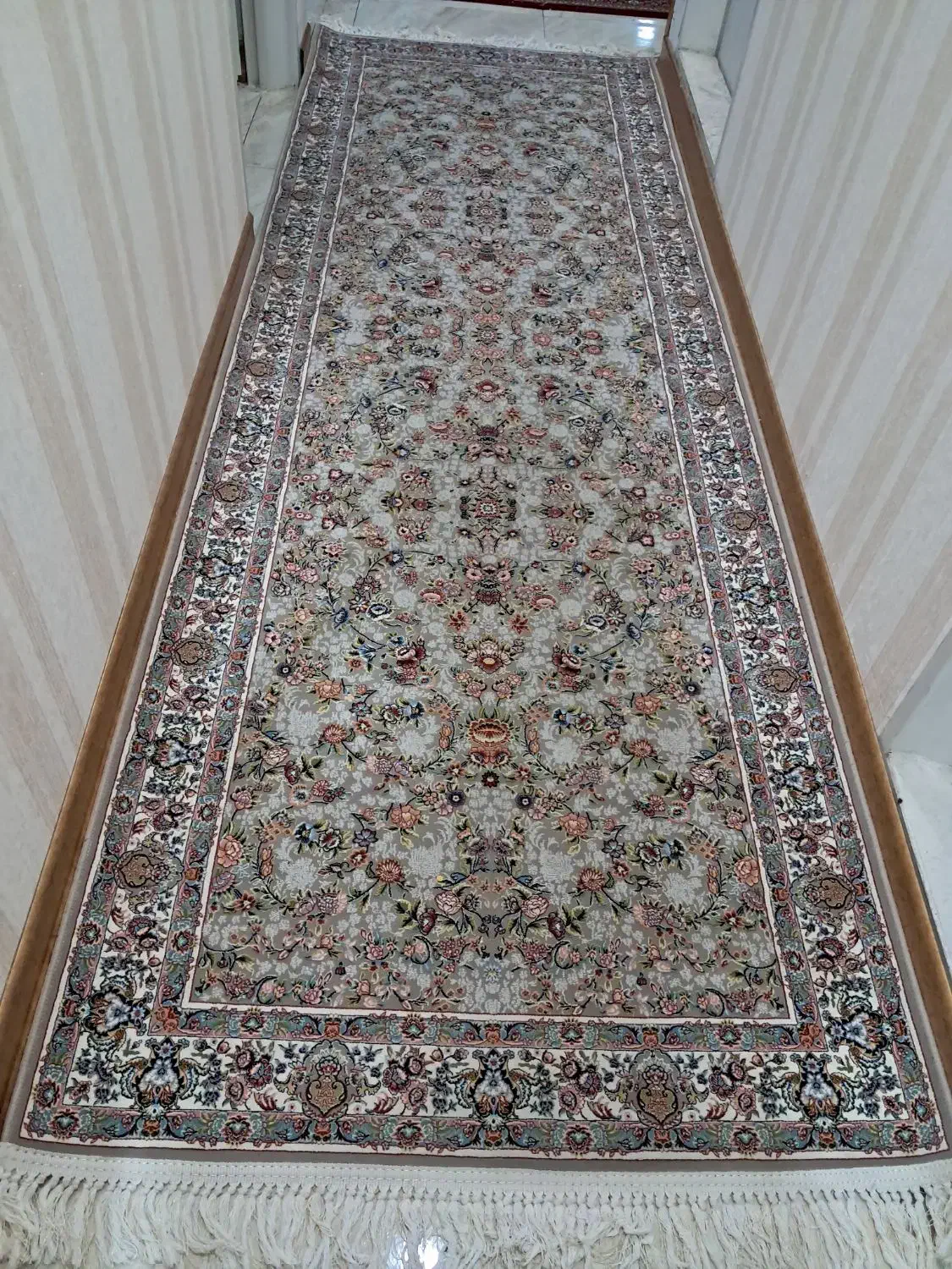 2 عدد کناره گل برجسته شاهکار در حد نو نو|فرش|ری, ملکآباد|دیوار