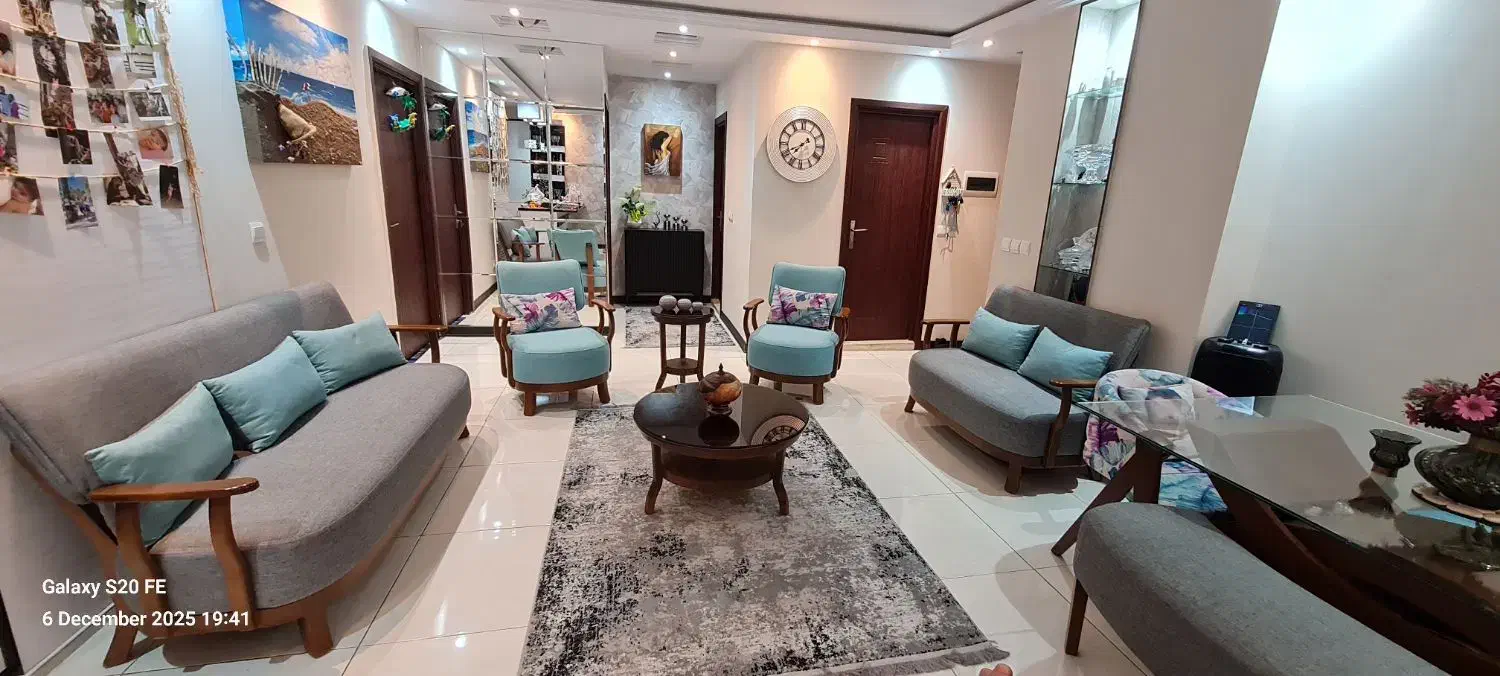 مبل مینیمال ( بعلت مهاجرت )|مبلمان خانگی و میز عسلی|تهران, شهرک چیتگر|دیوار