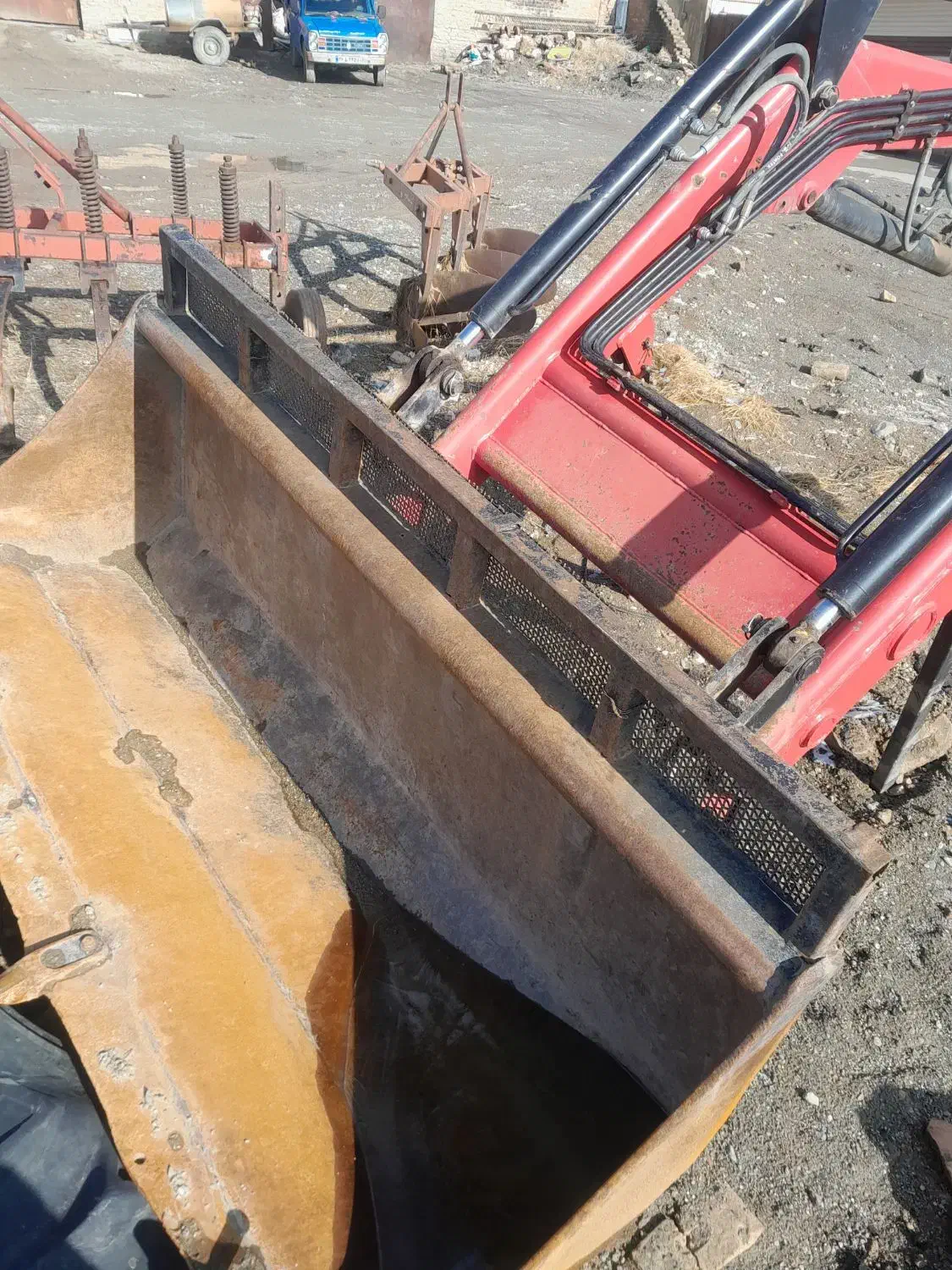 بیل چهار جک اراک|ماشین‌آلات صنعتی|دیواندره, |دیوار