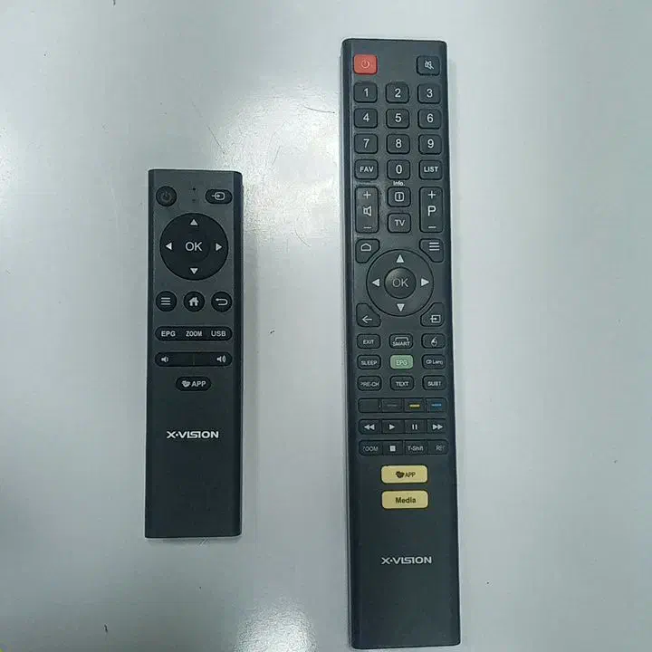 ریموت هوشمند و کنترل فابریک تلویزیون اکس ویژن|تلویزیون و پروژکتور|قم, علی آباد سعدگان|دیوار