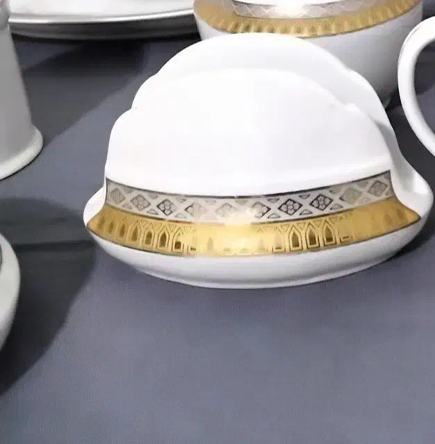 ستِ چینی|ظروف سرو و پذیرایی|رشت, دیلمان|دیوار