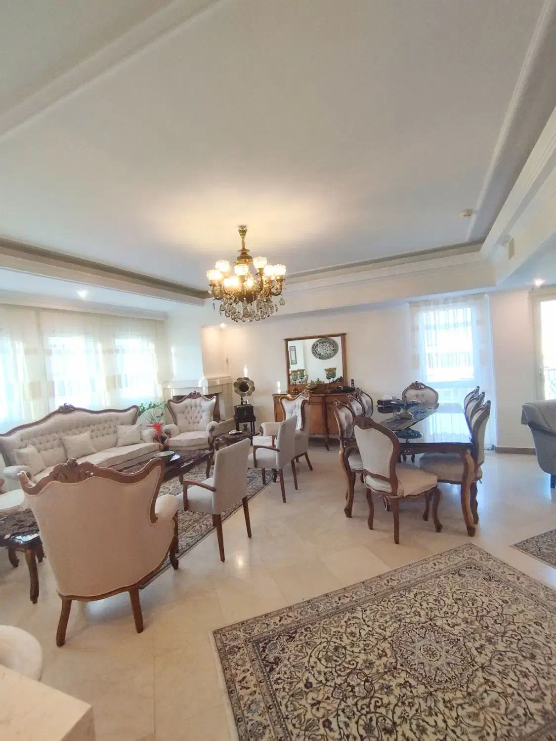 ۱۳۰ متر/۳خواب/بازسازی دوطرف افتابگیر