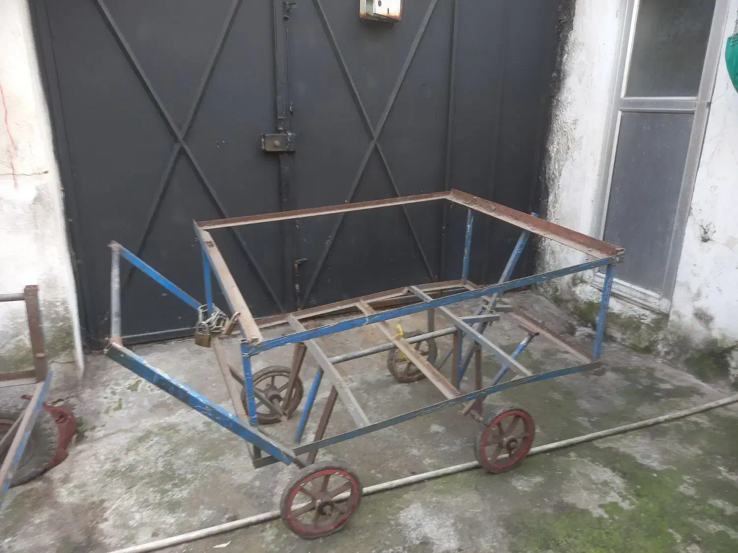 گاری ، طبق ، چتر و سینی|فروشگاه و مغازه|رشت, فلسطین|دیوار