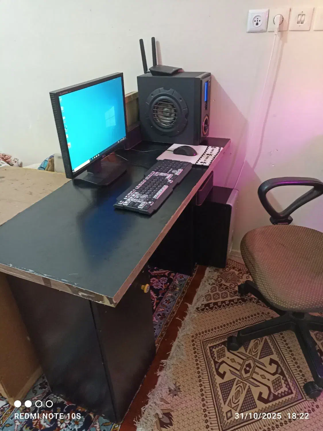 کامپیوتر|رایانه رومیزی|بروجرد, |دیوار