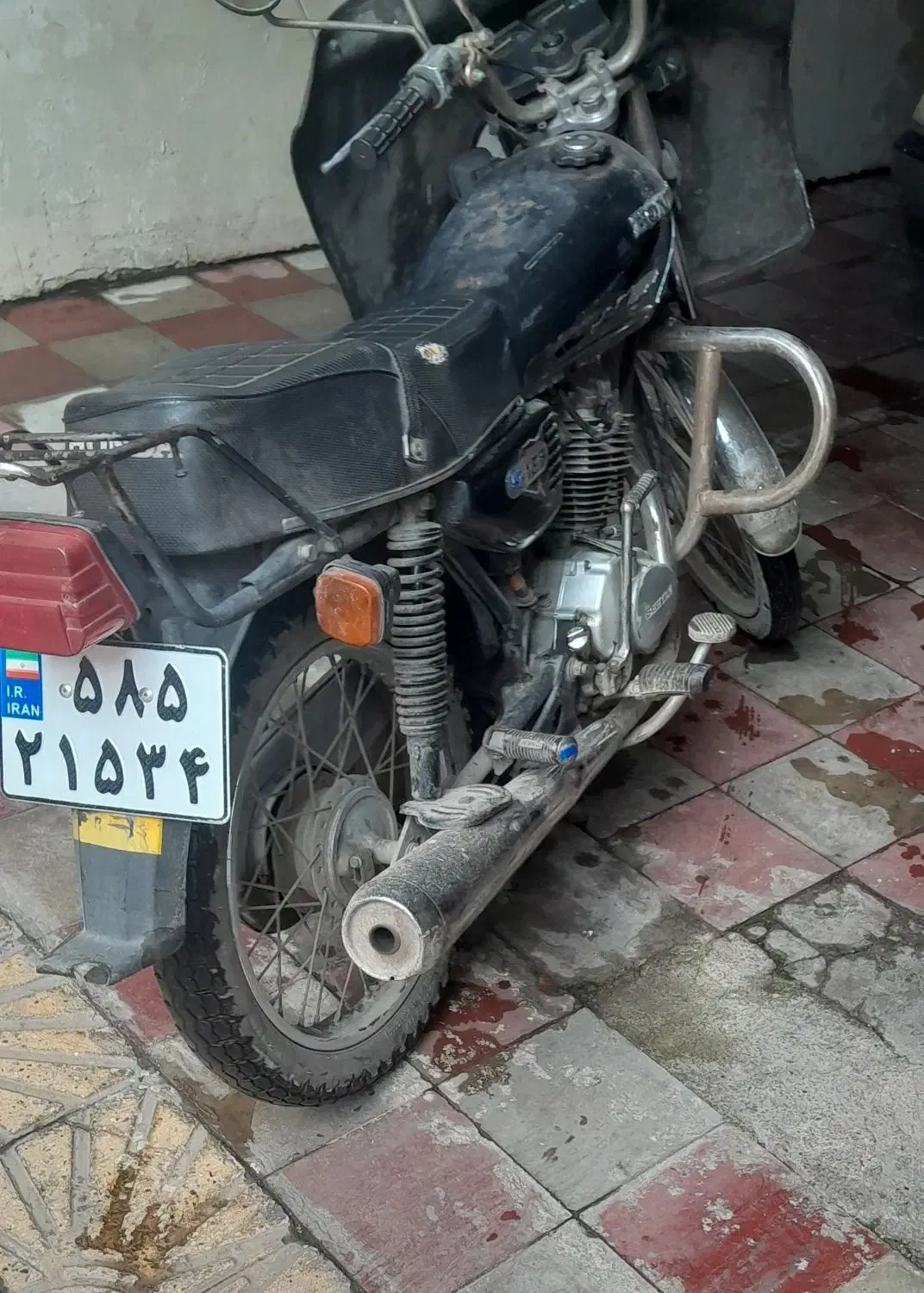 موتور سیکلت هوندا|موتورسیکلت|رشت, پستک|دیوار