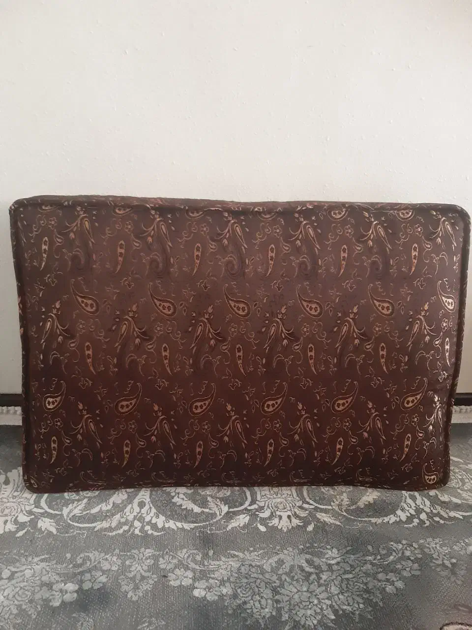 پشتی نو|پشتی|نجف‌آباد, پادگان عاشورا|دیوار