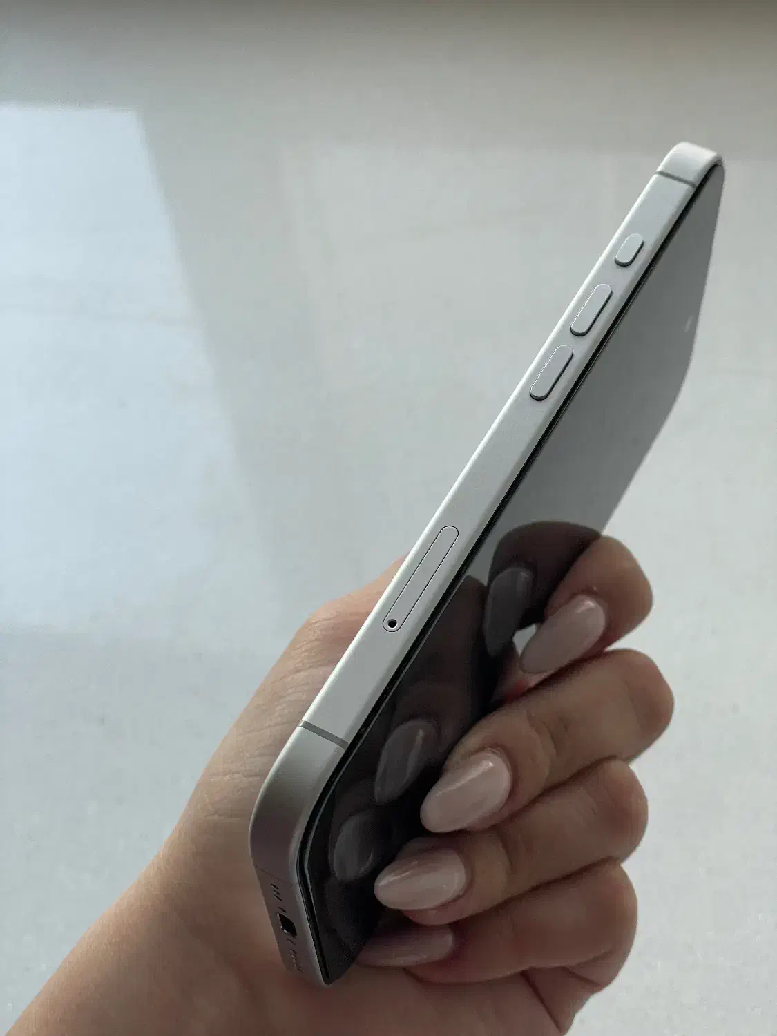 ایفون ۱۶ نرمال سفید ch|موبایل|بجنورد, |دیوار