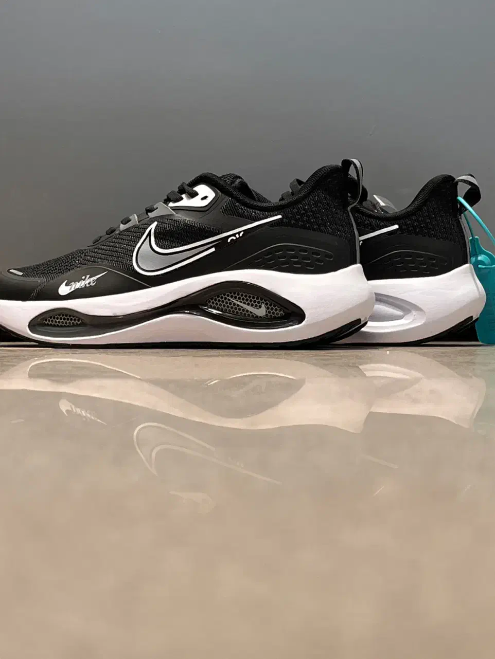 کتونی نایک وینفلو رنگ مشکی|کیف، کفش، کمربند|تهران, باشگاه نفت|دیوار