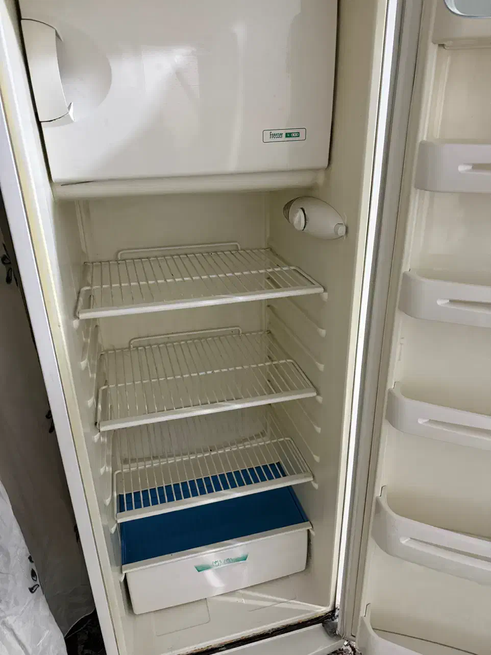 یخچال|یخچال و فریزر|قلعه نو, |دیوار