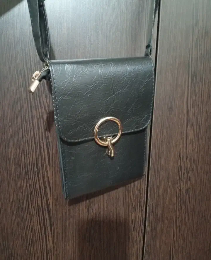 کیف و کفش|کیف، کفش، کمربند|شاهین‌شهر, مخابرات (شهید بهشتی)|دیوار