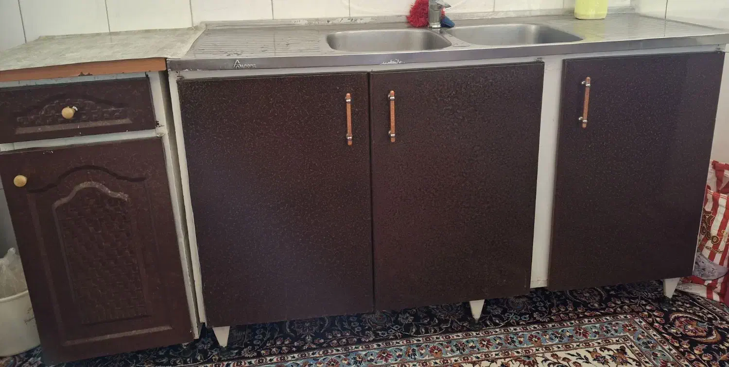 یک دست کابینت کار کرده بدونه خرابی|مصالح و تجهیزات ساختمان|گلپایگان, |دیوار