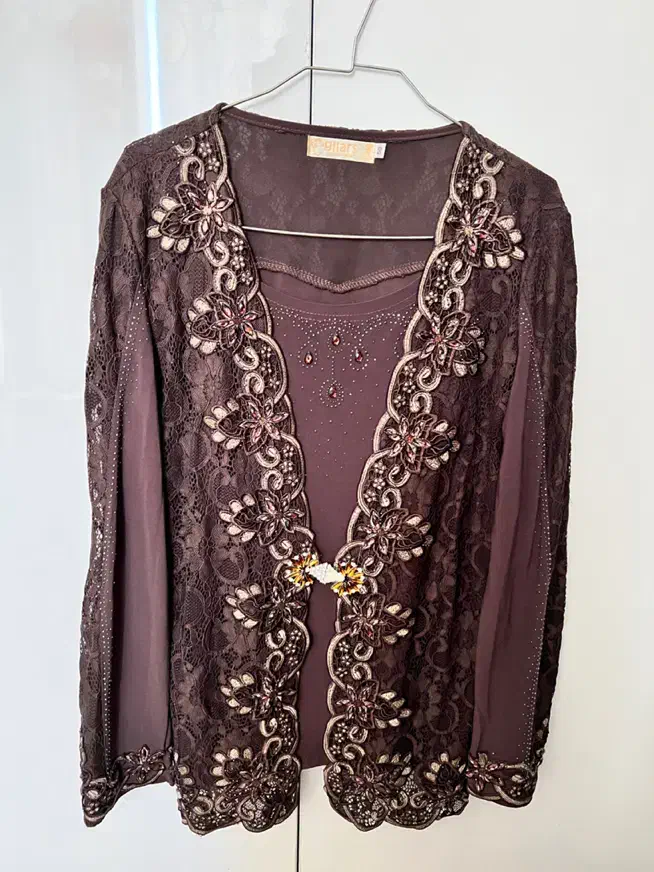 دوعددشومیز مجلسی|لباس|پرند, فاز ۰|دیوار