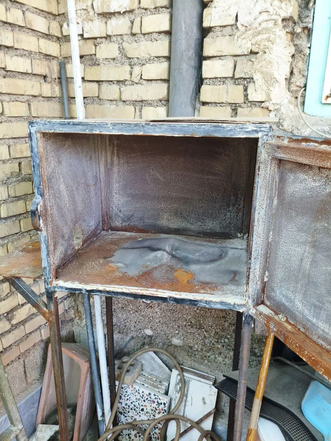 کوره ذغال|ابزارآلات|اندیمشک, |دیوار