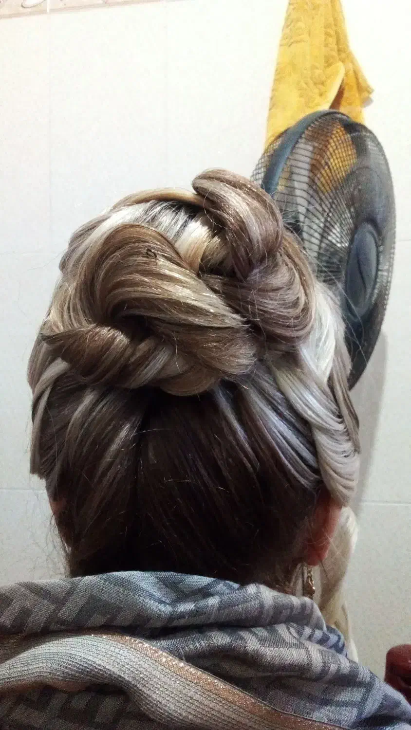 شینیون میکاپ|خدمات آرایشگری و زیبایی|اردبیل, |دیوار