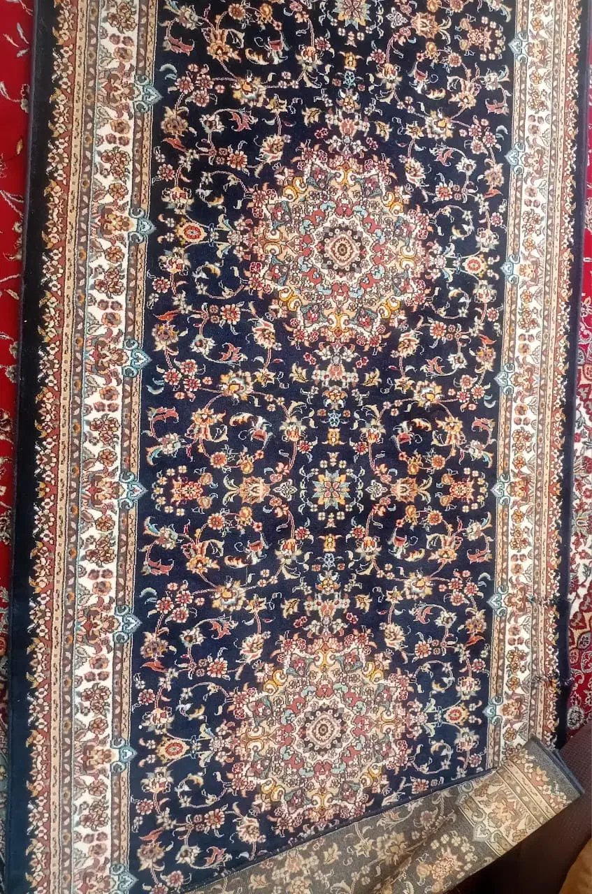 قالیچه راهرویی نونو فقط چند ماه استفاده شده|فرش|فولادشهر, C5|دیوار