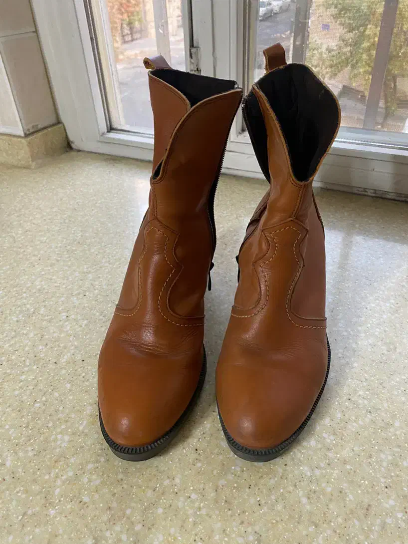 نیم بوت چرم طبیعی|کیف، کفش، کمربند|تهران, جنت‌آباد جنوبی|دیوار