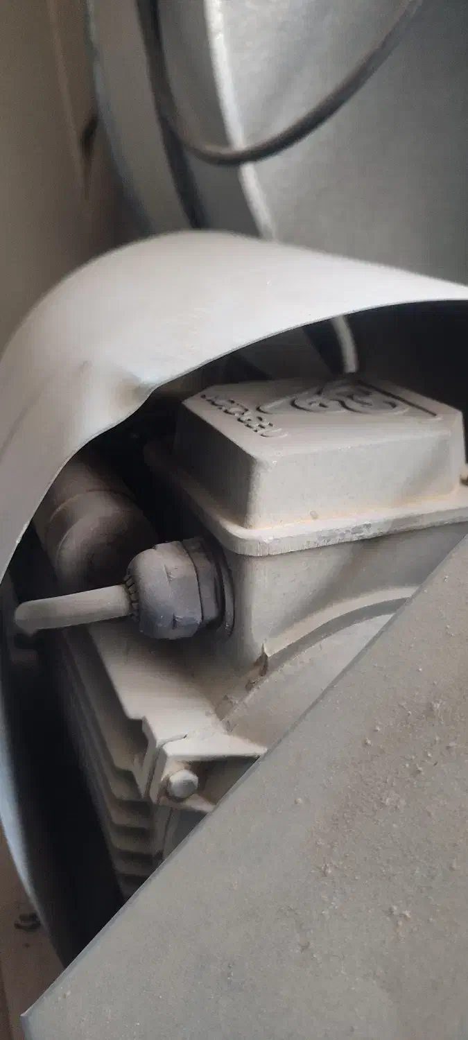 سانتر فیوژ و تنور پیتزا پز|کافیشاپ و رستوران|شیراز, باغ تخت|دیوار